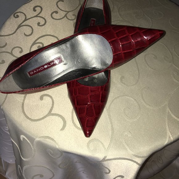 Bandolino Gorgeous deep red, patent shoes, pumps - Picture 3 of 4